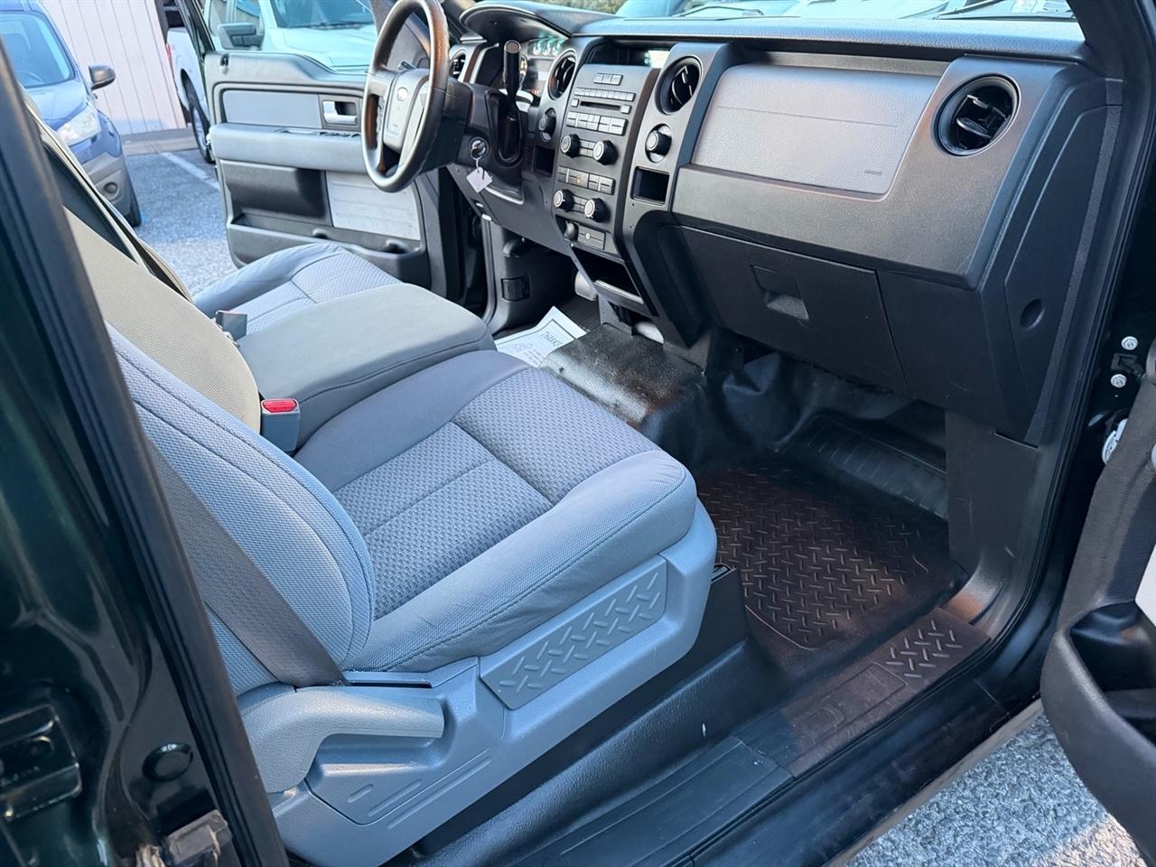 Ford F-150 4WD SuperCrew 145" Platinum 2014