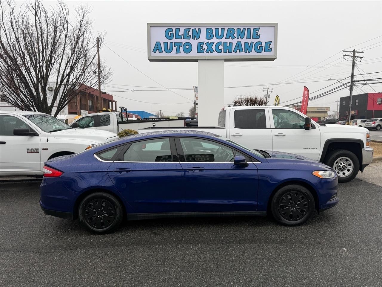 Ford Fusion 4dr Sdn S FWD 2014