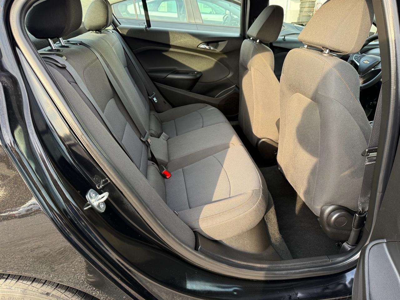 Chevrolet Cruze 4dr Sdn LS 2019