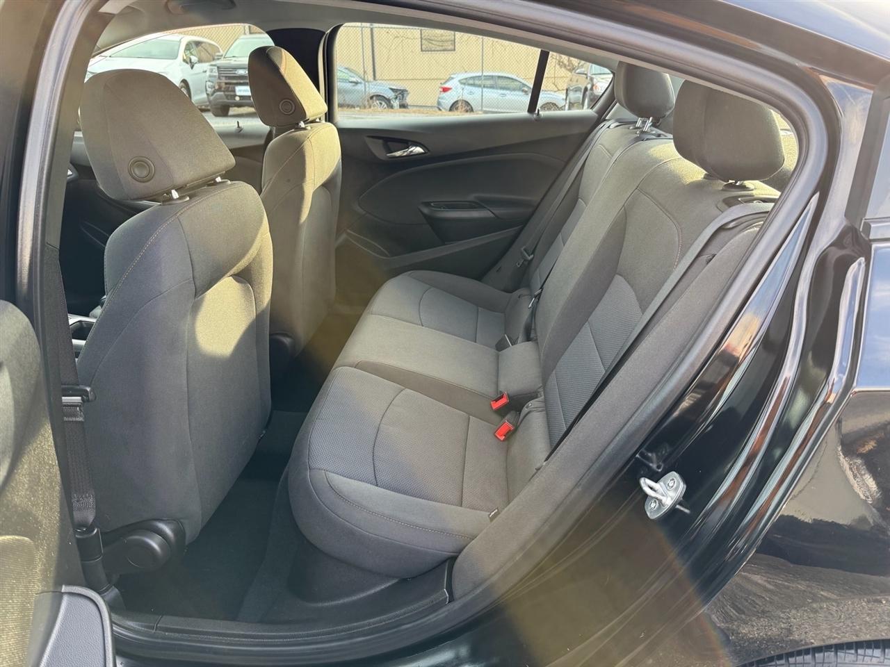 Chevrolet Cruze 4dr Sdn LS 2019