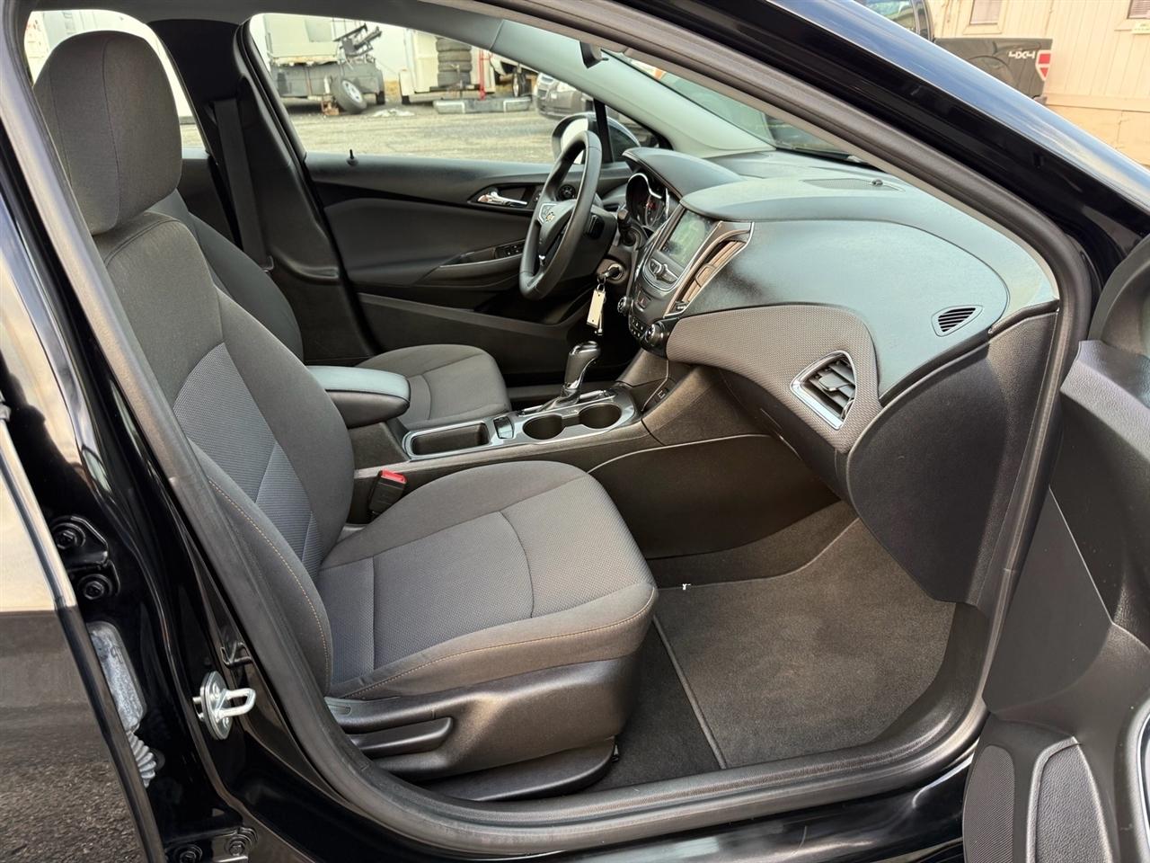 Chevrolet Cruze 4dr Sdn LS 2019