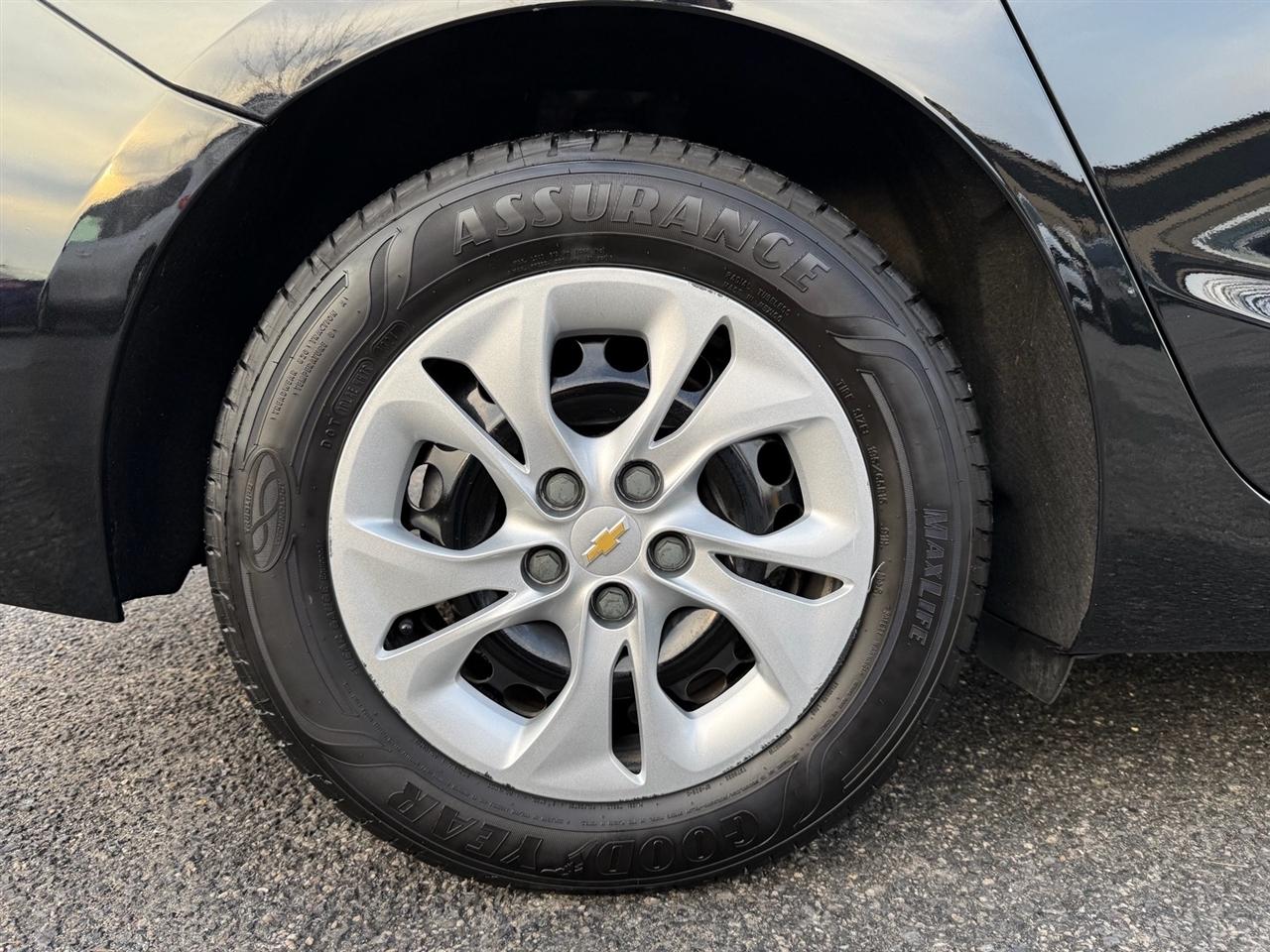 Chevrolet Cruze 4dr Sdn LS 2019