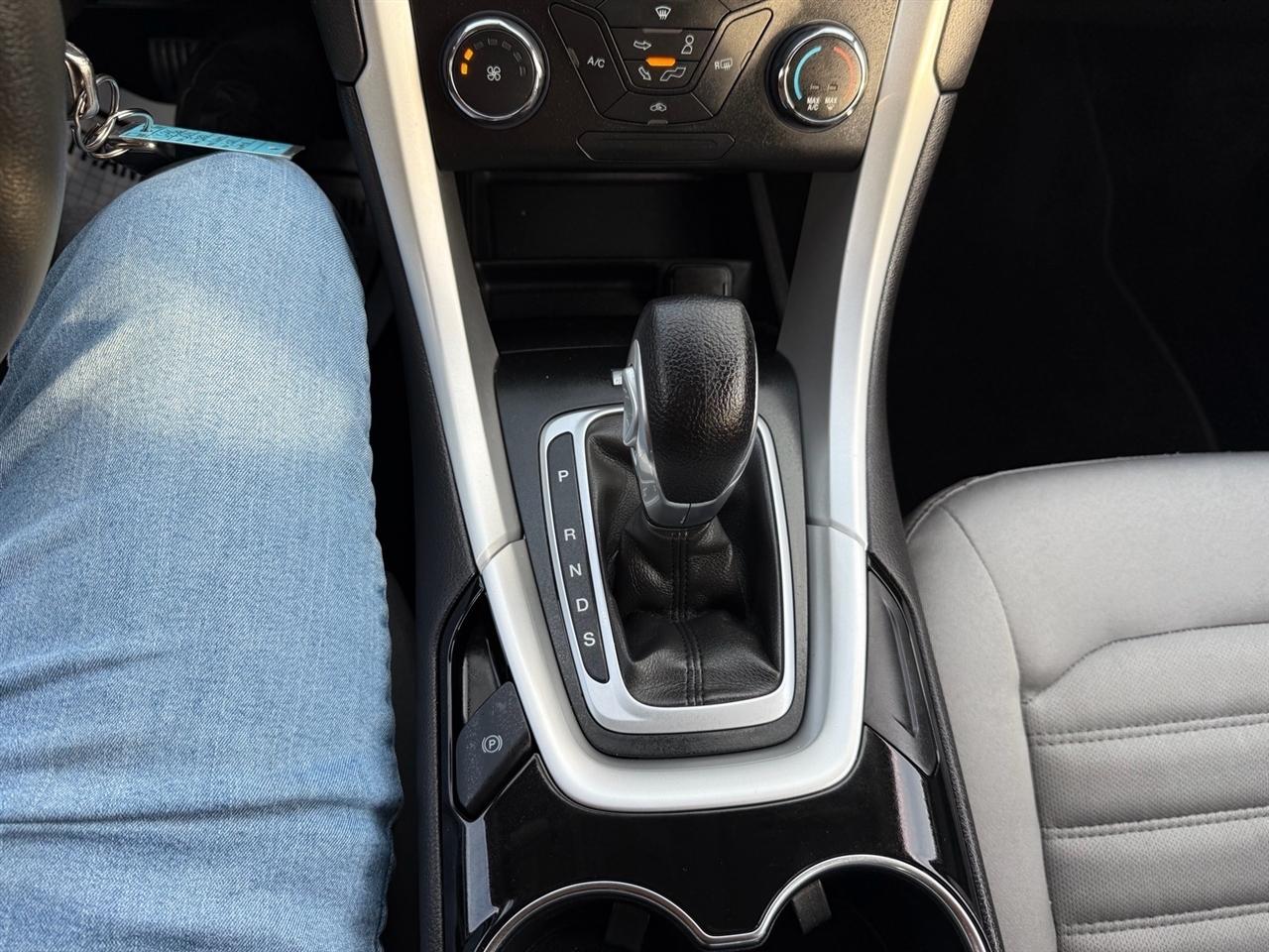 Ford Fusion 4dr Sdn S FWD 2014