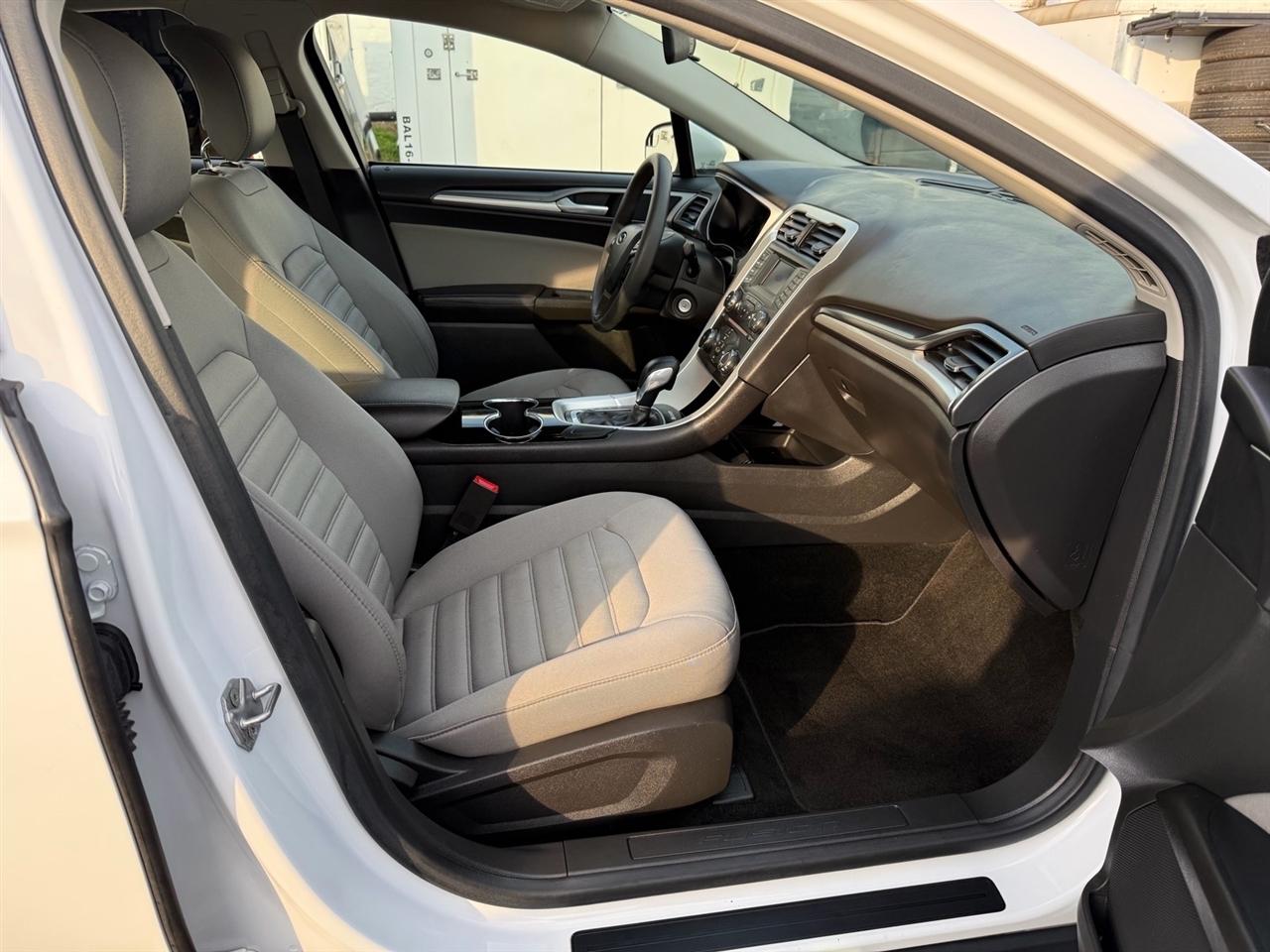 Ford Fusion 4dr Sdn S FWD 2014