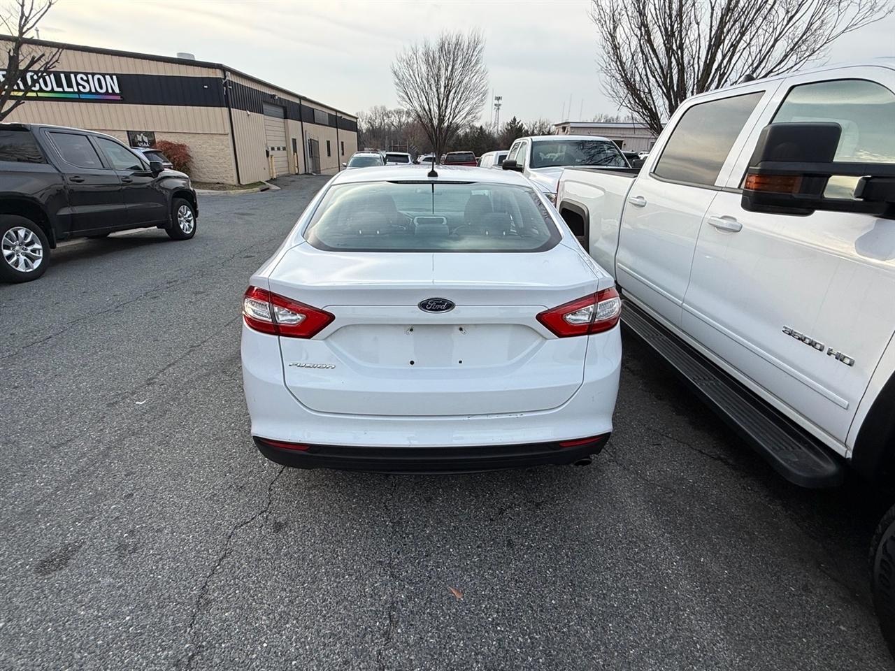 Ford Fusion 4dr Sdn S FWD 2014