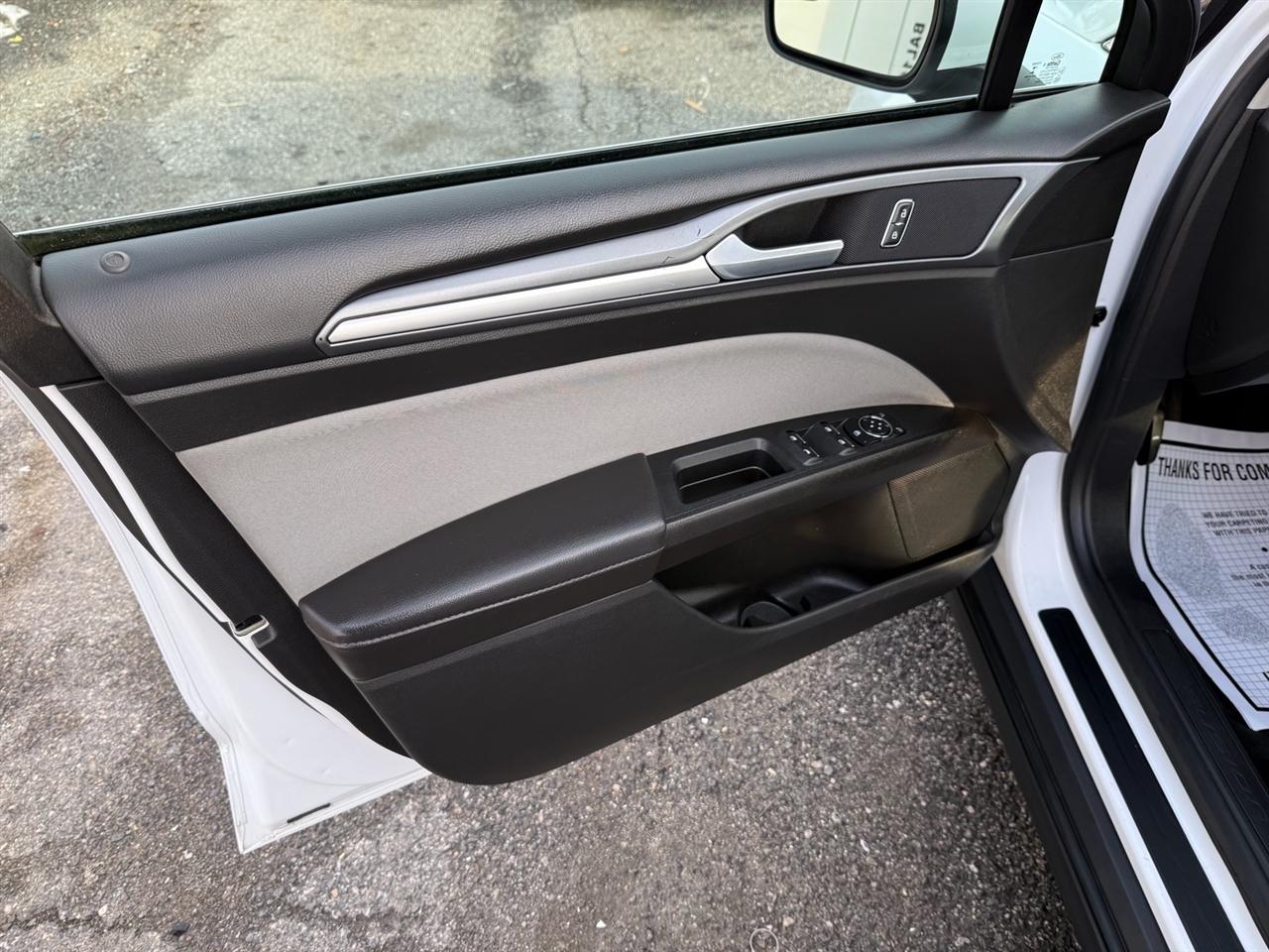 Ford Fusion 4dr Sdn S FWD 2014