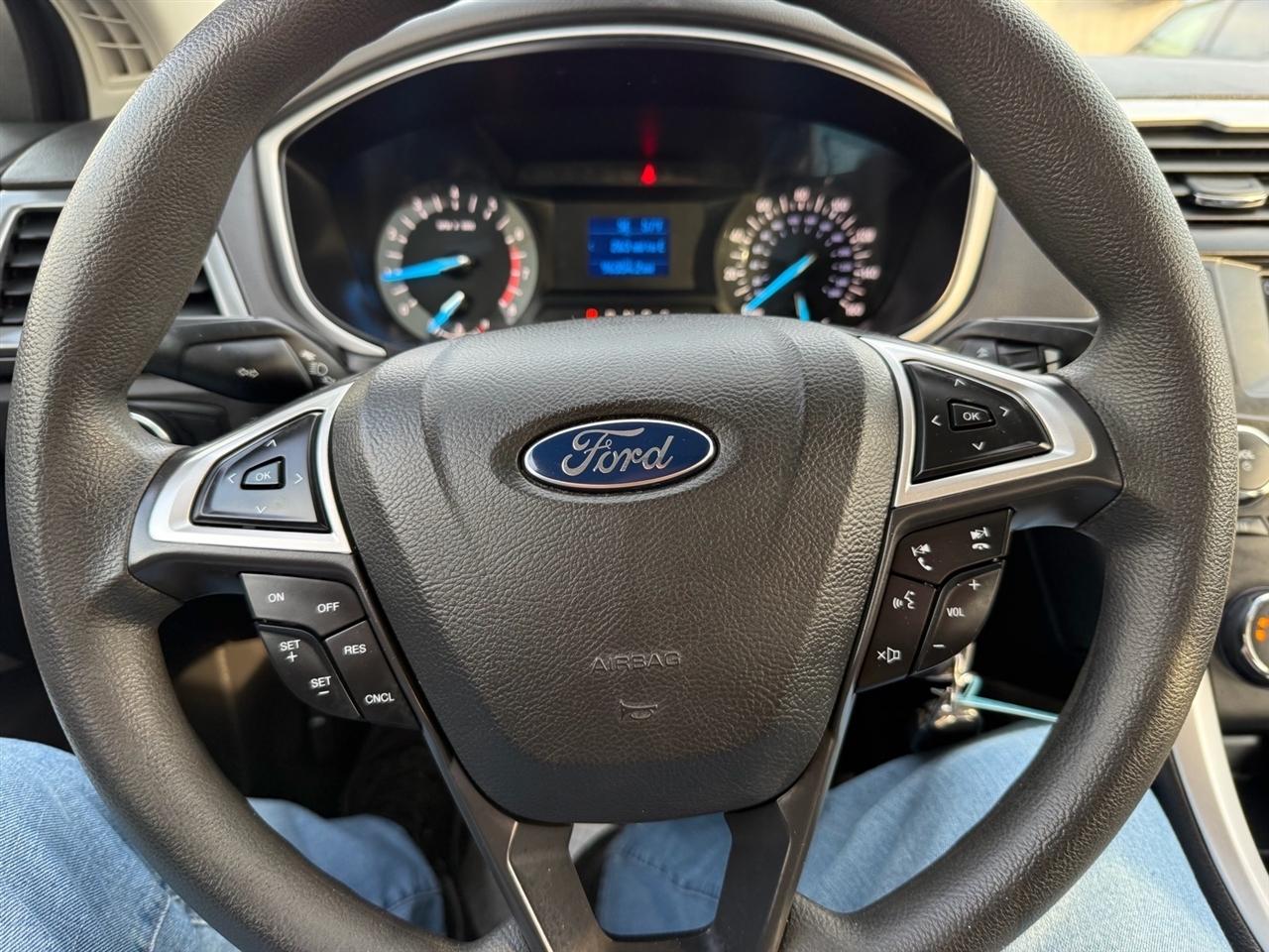 Ford Fusion 4dr Sdn S FWD 2014