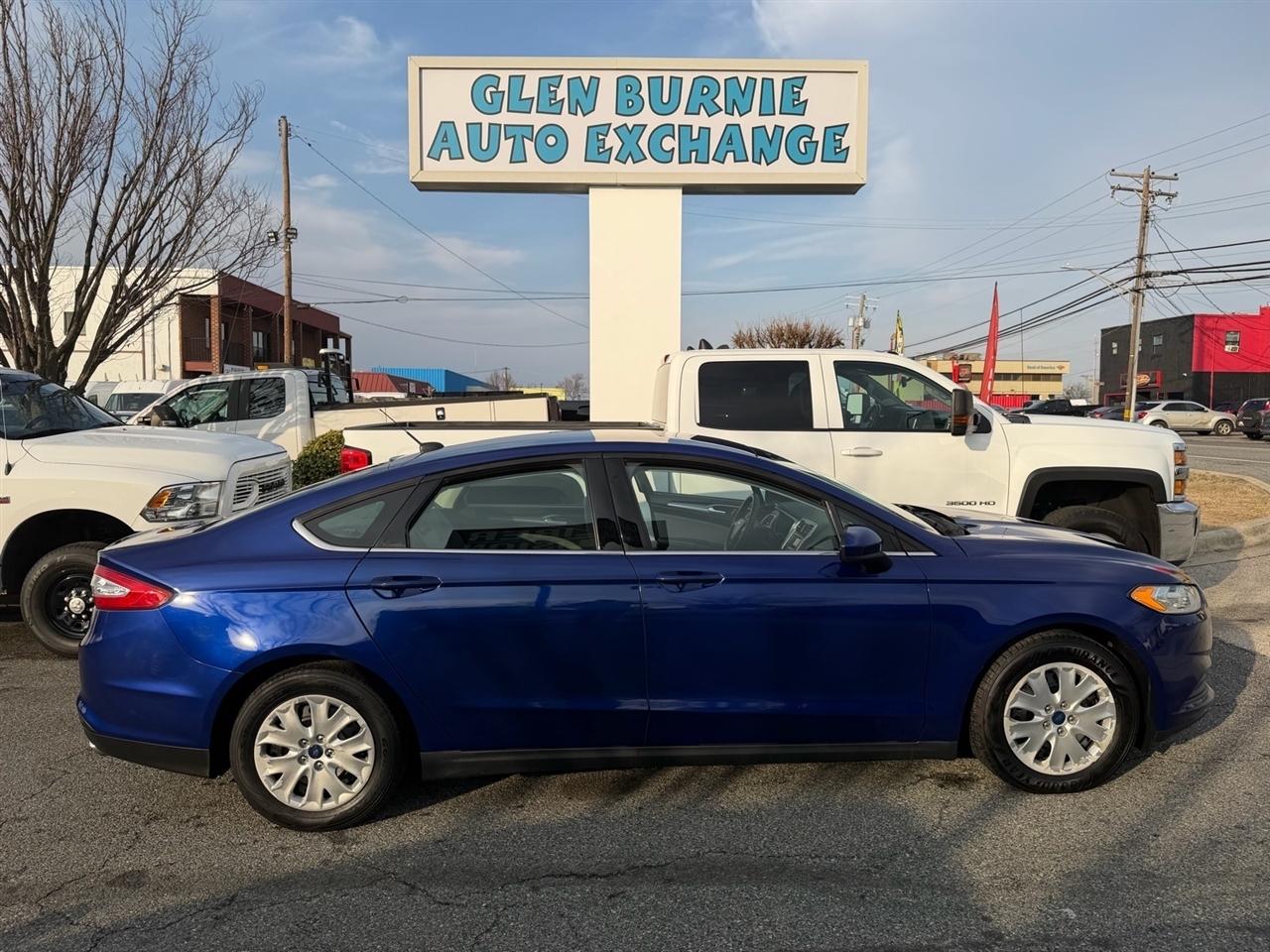 Ford Fusion 4dr Sdn S FWD 2014