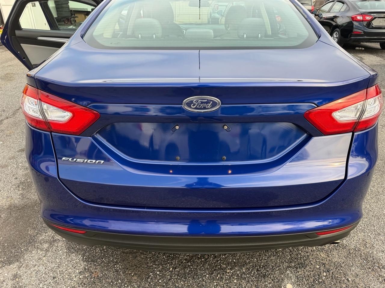 Ford Fusion 4dr Sdn S FWD 2014