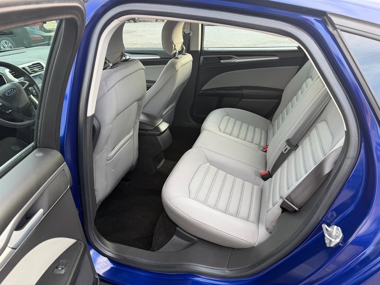 Ford Fusion 4dr Sdn S FWD 2014