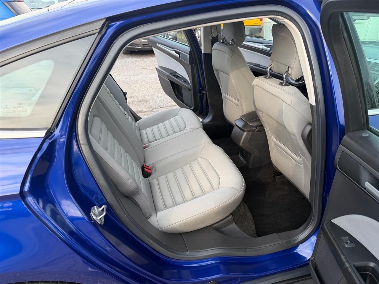 Ford Fusion 4dr Sdn S FWD 2014