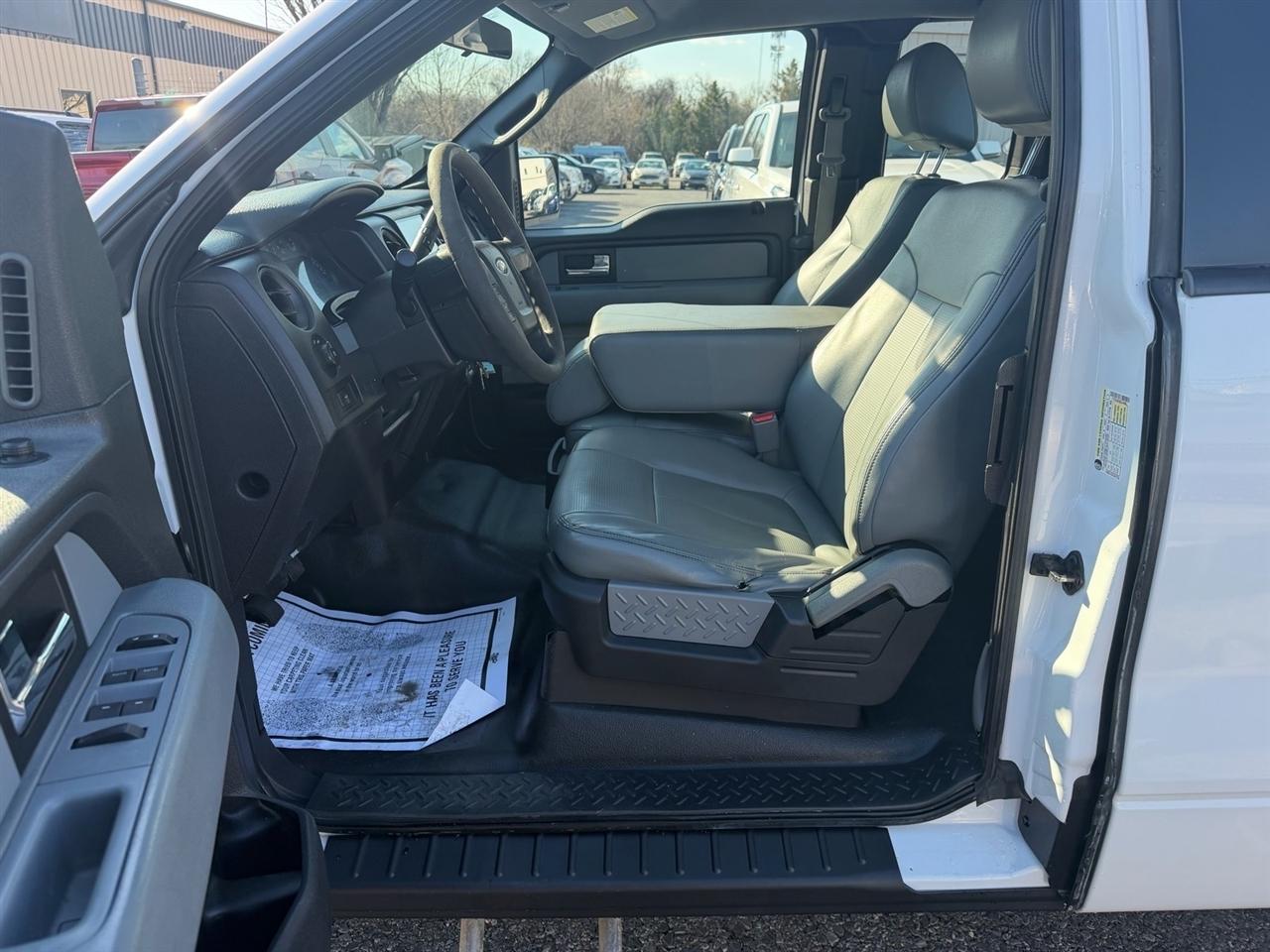 Ford F-150 4WD SuperCab 145" Lariat 2014