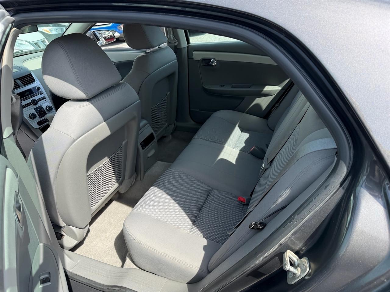 Chevrolet Malibu 4dr Sdn LS w/1FL 2012