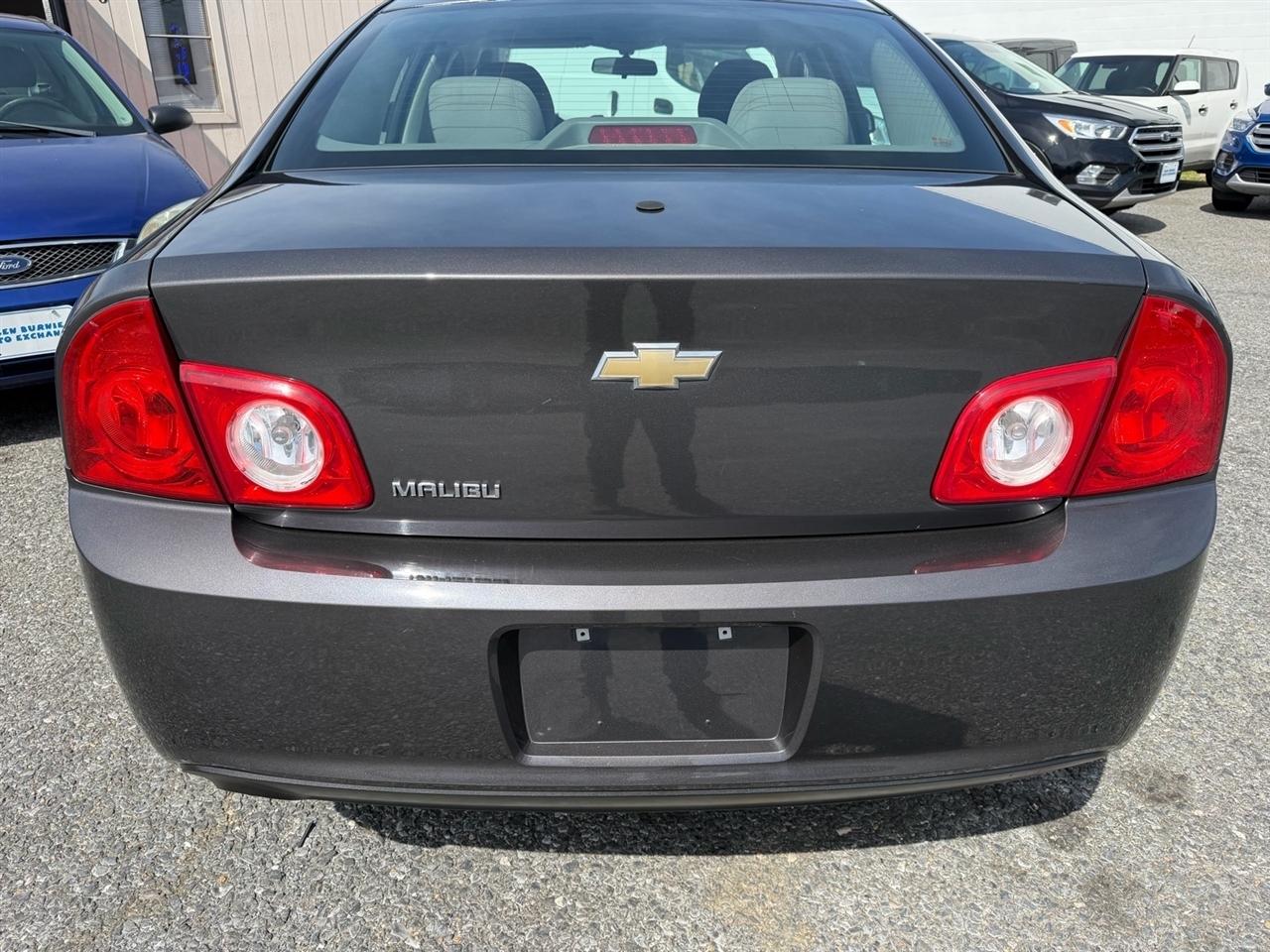 Chevrolet Malibu 4dr Sdn LS w/1FL 2012