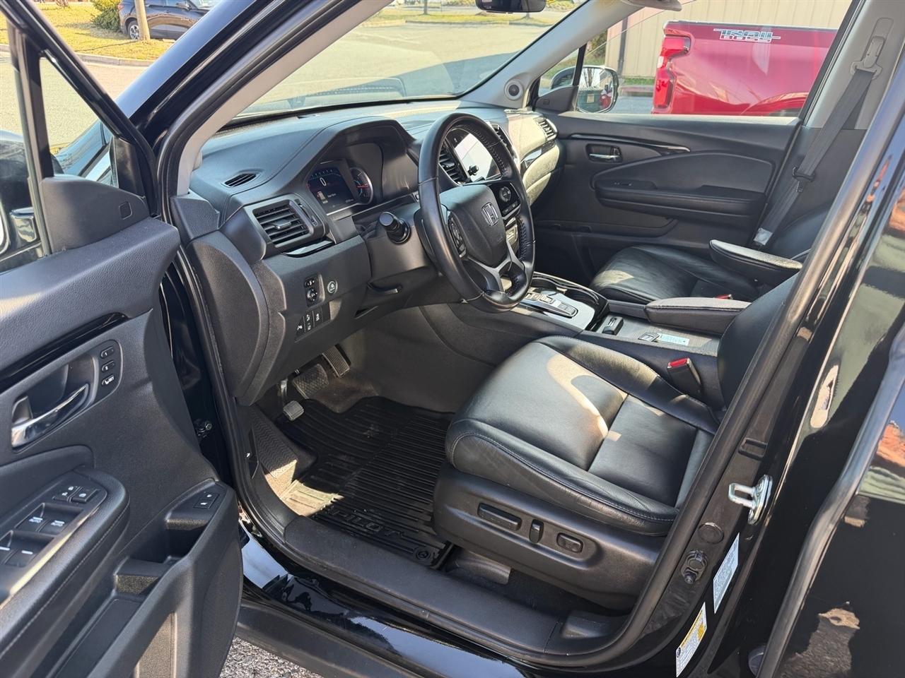 Honda Pilot Touring 7-Passenger AWD 2020