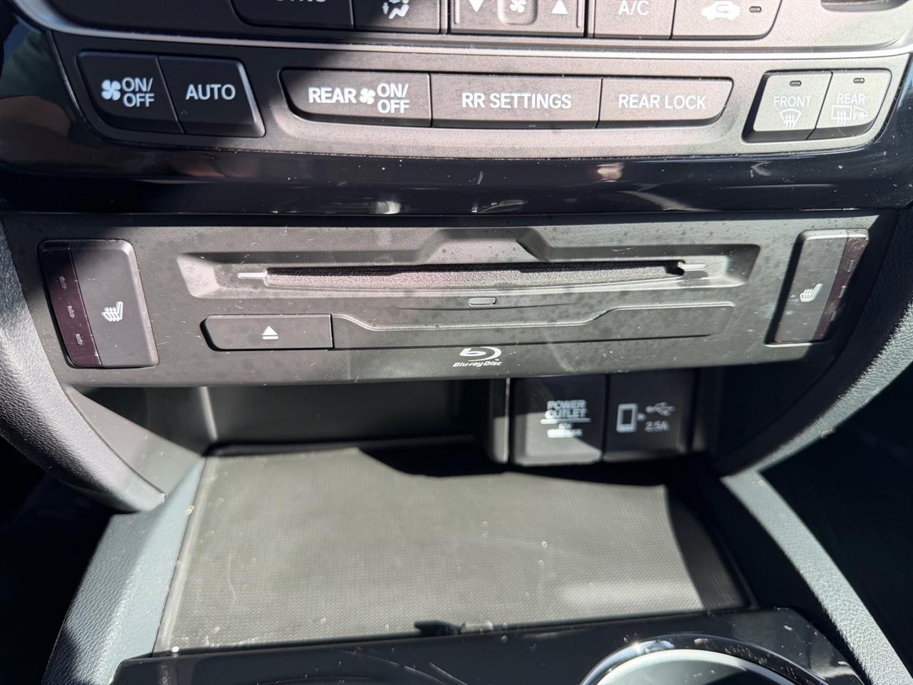 Honda Pilot Touring 7-Passenger AWD 2020