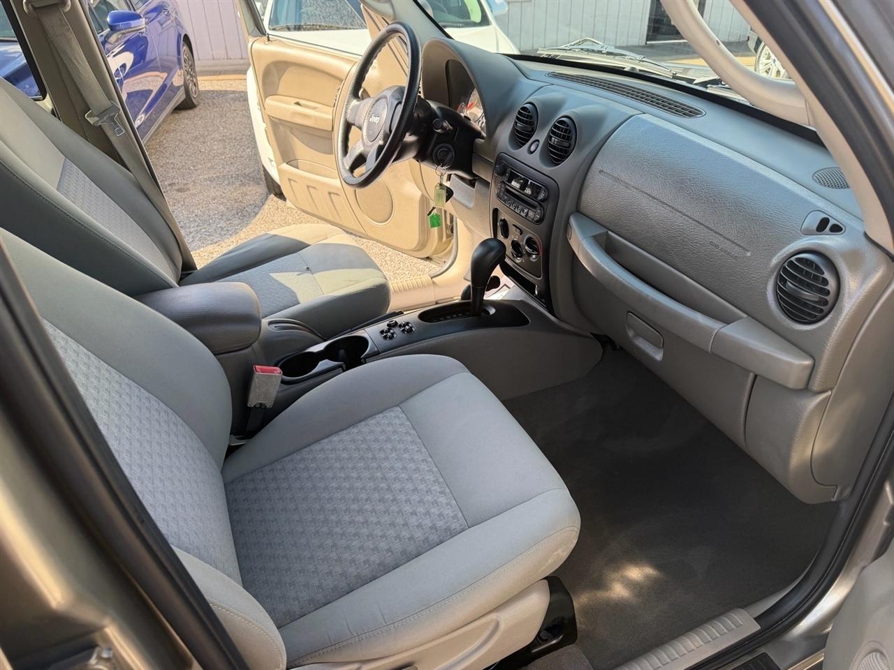 Jeep Liberty 4WD 4dr Sport 2007