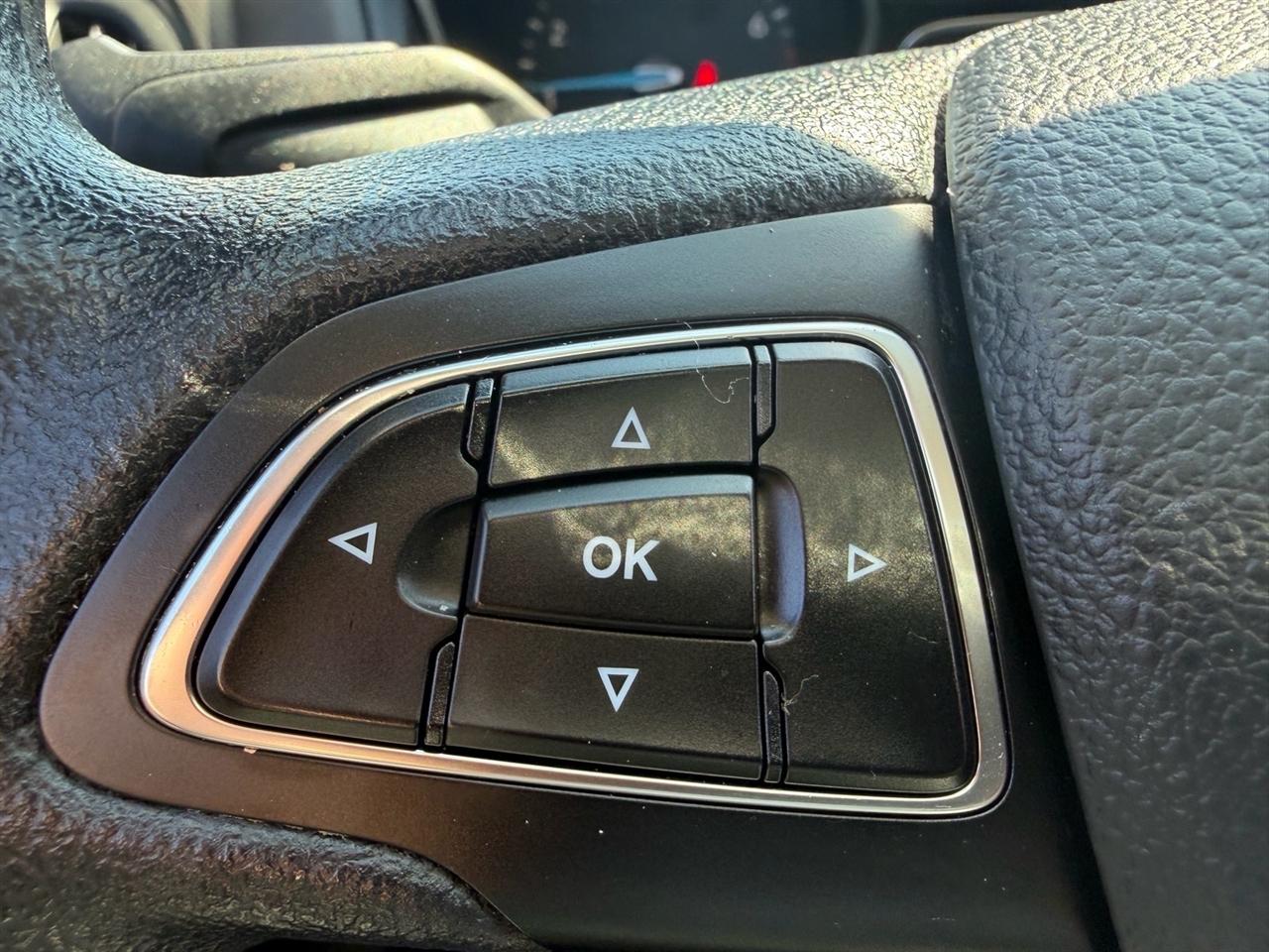 Ford Focus S Sedan 2017