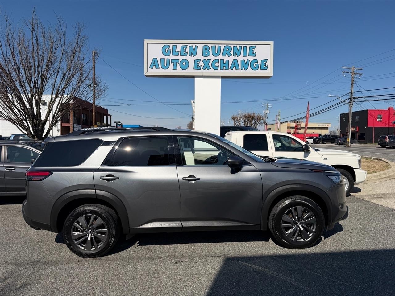 Nissan Pathfinder SV 4WD 2022