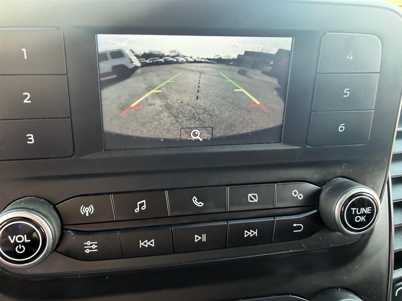 Ford Transit Cargo Van T-250 130" Low Rf 9070 GVWR RWD 2021