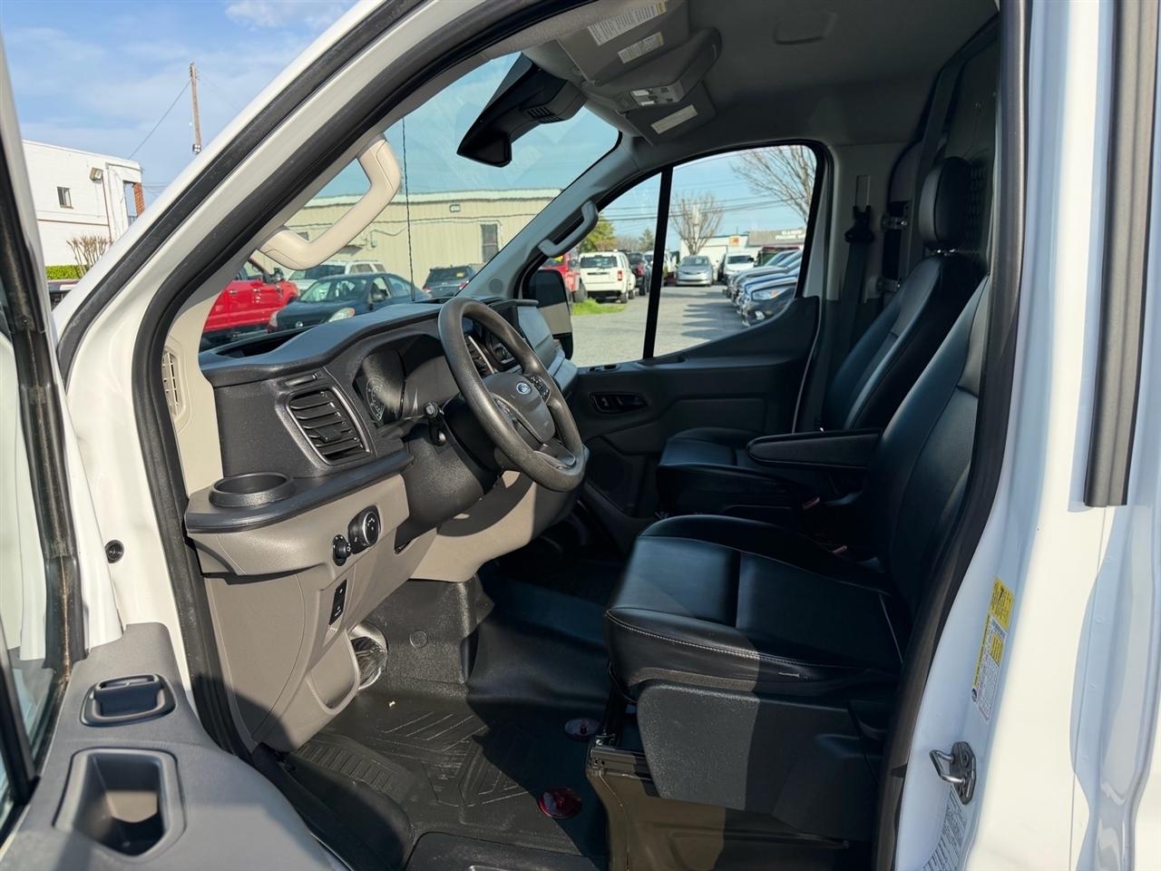 Ford Transit Cargo Van T-250 130" Low Rf 9070 GVWR RWD 2021