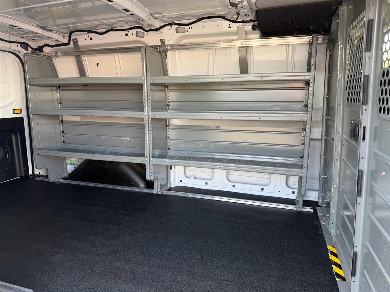 Ford Transit Cargo Van T-250 130" Low Rf 9070 GVWR RWD 2021