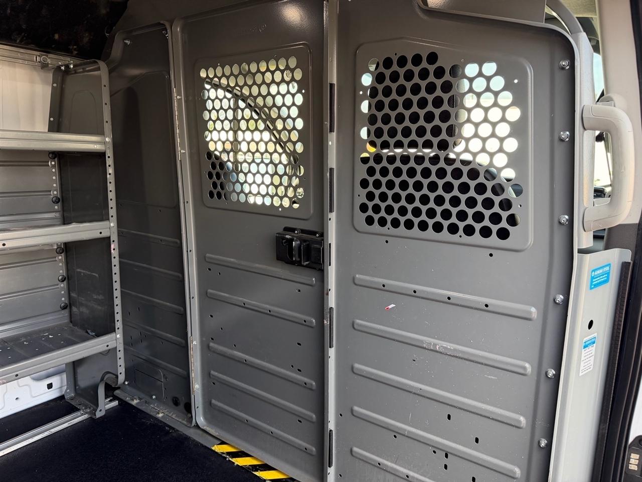 Ford Transit Cargo Van T-250 130" Low Rf 9070 GVWR RWD 2021