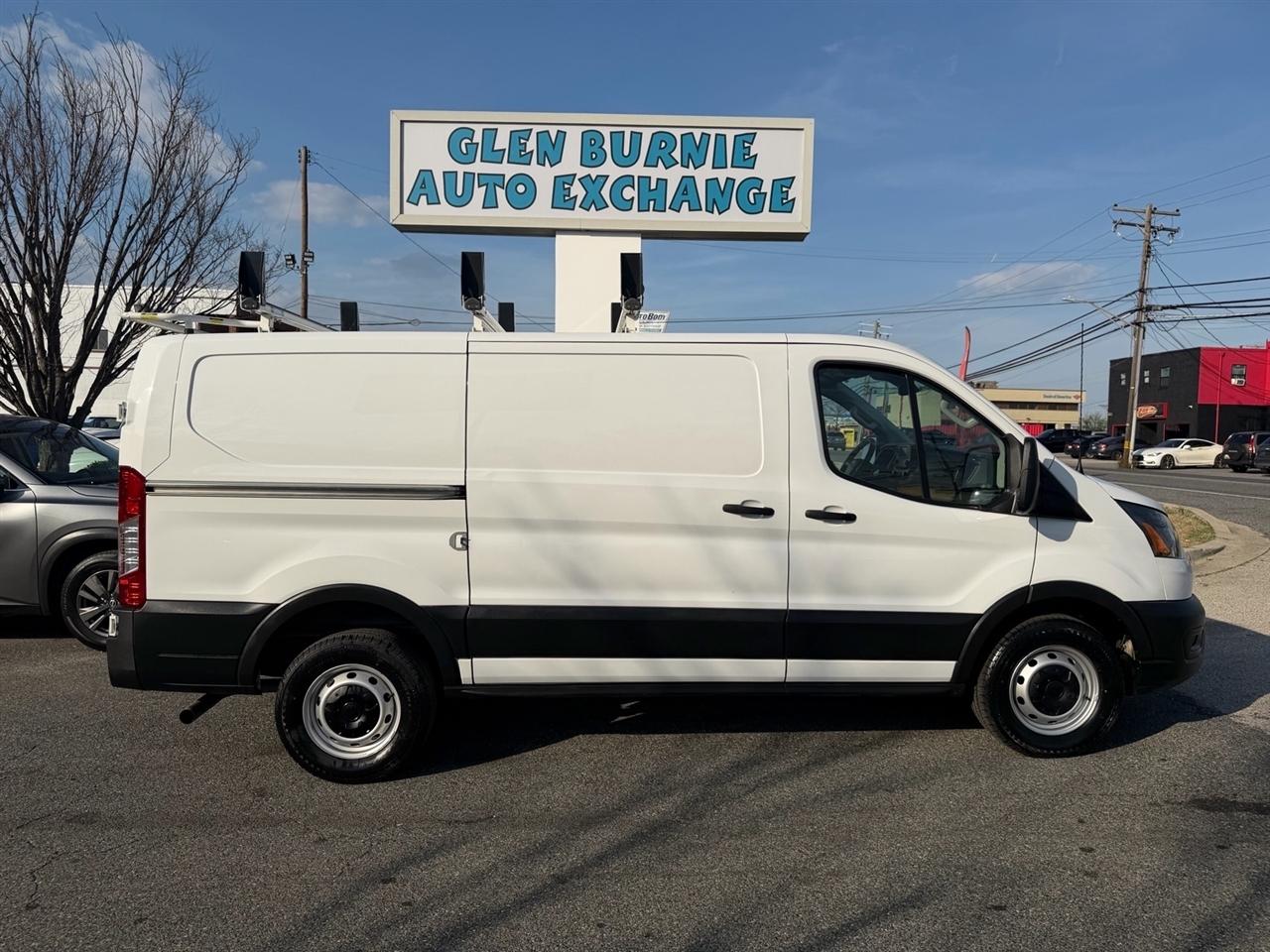 Ford Transit Cargo Van T-250 130" Low Rf 9070 GVWR RWD 2021