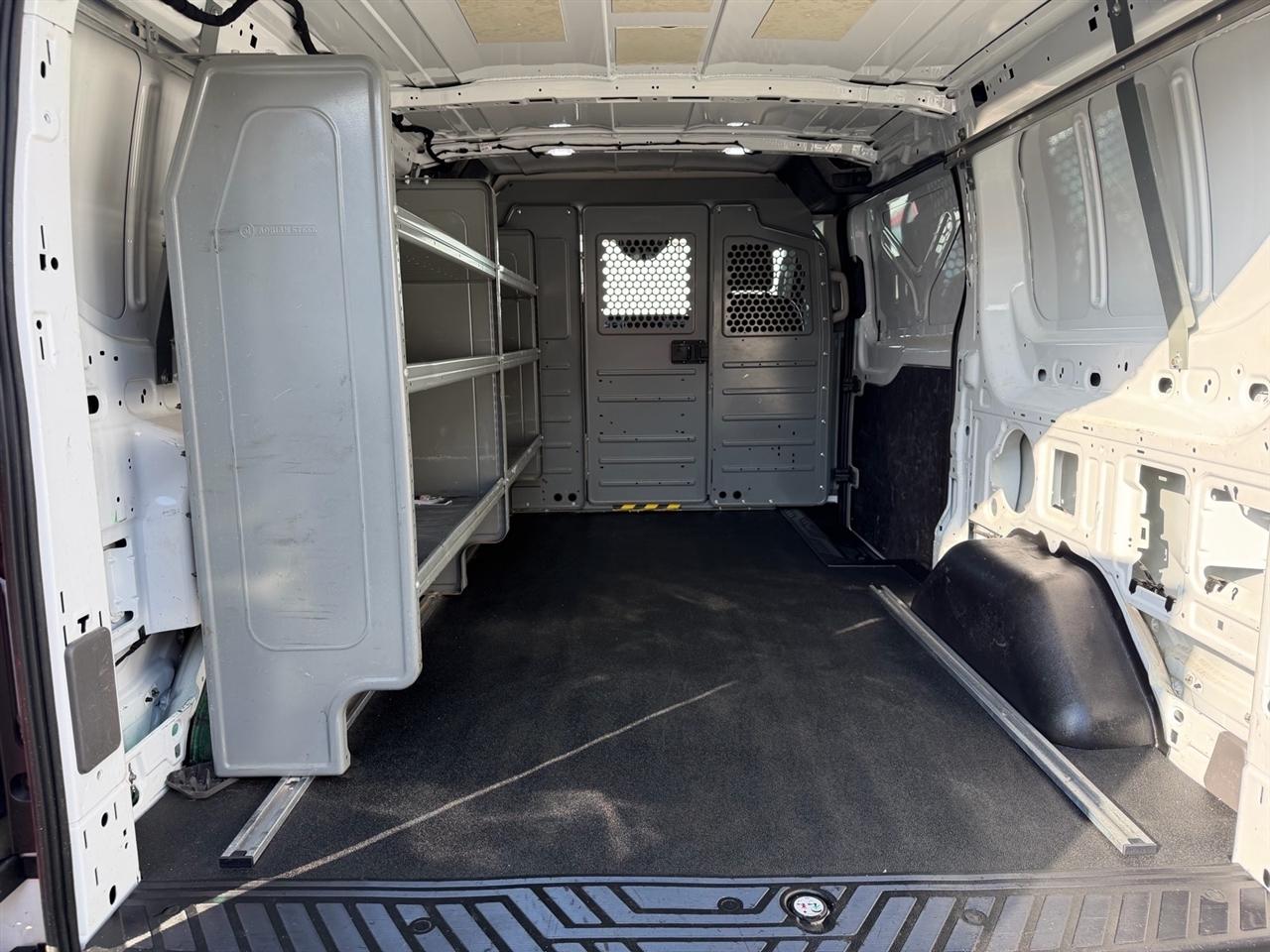 Ford Transit Cargo Van T-250 130" Low Rf 9070 GVWR RWD 2021