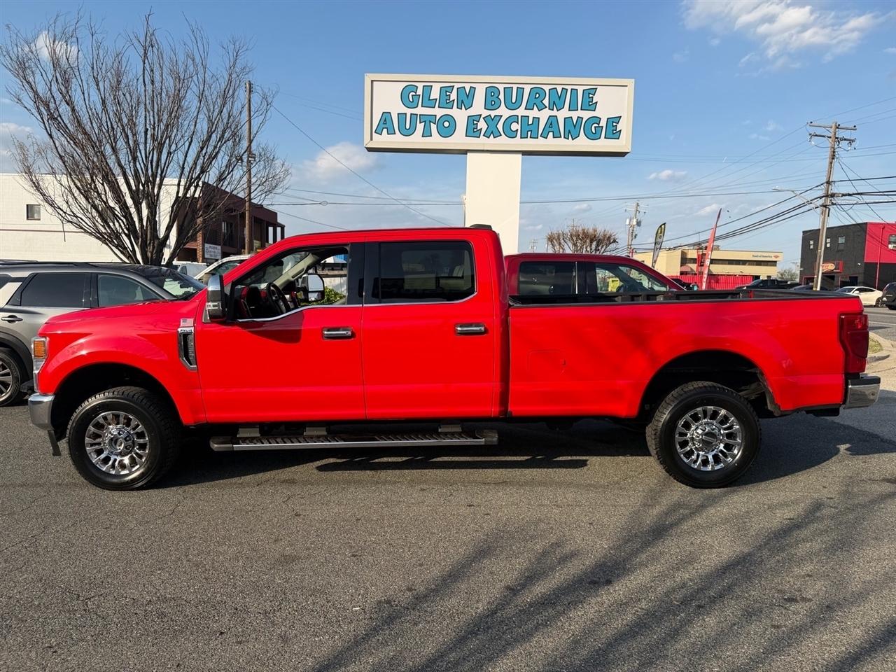 2021 Ford Super Duty F-250 SRW XLT 4WD Crew Cab 8' Box