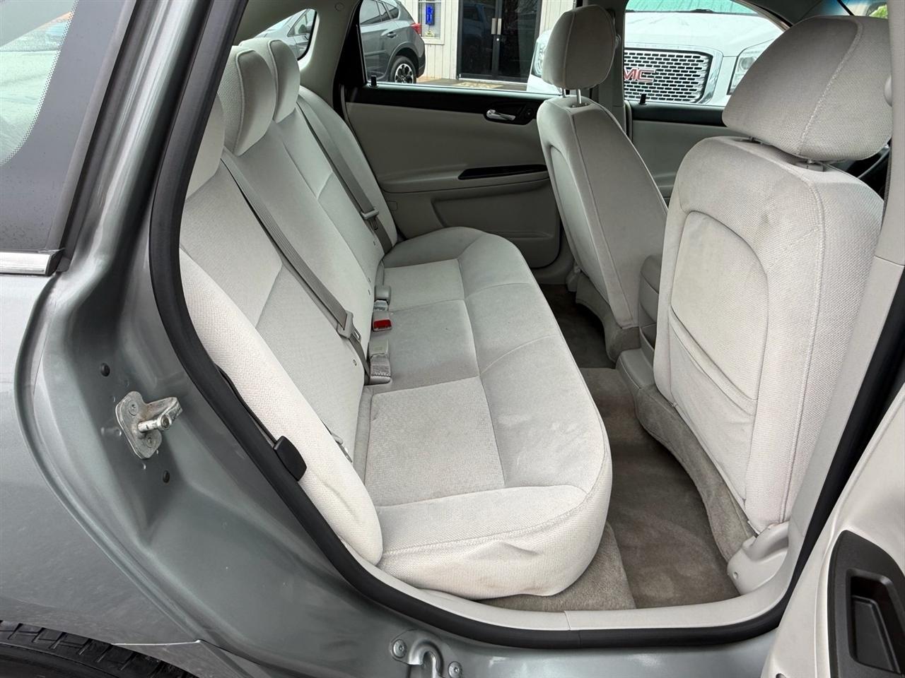 Chevrolet Impala 4dr Sdn LS 2007