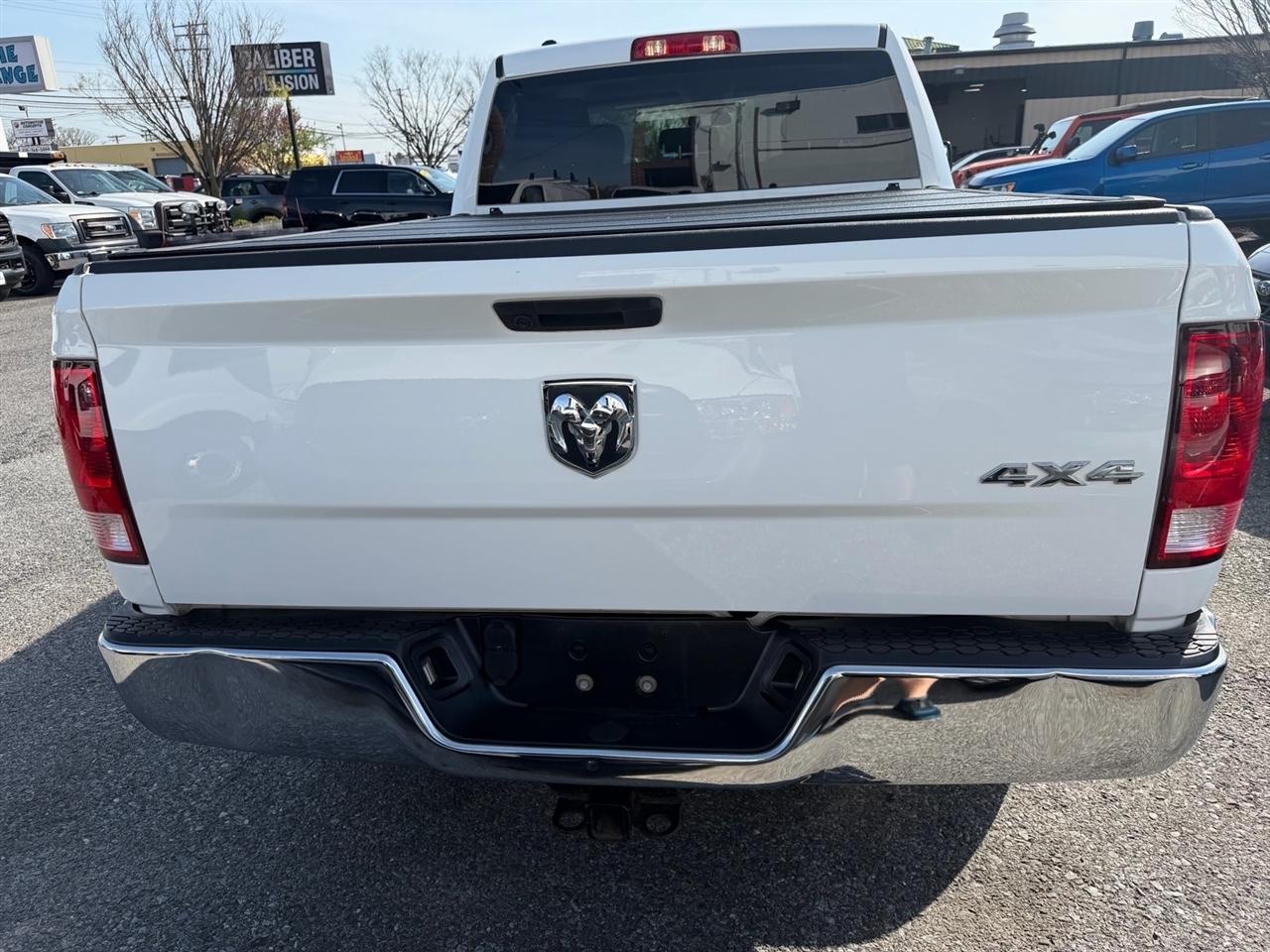 RAM 1500 Classic Tradesman 4x4 Quad Cab 6'4" Box 2019