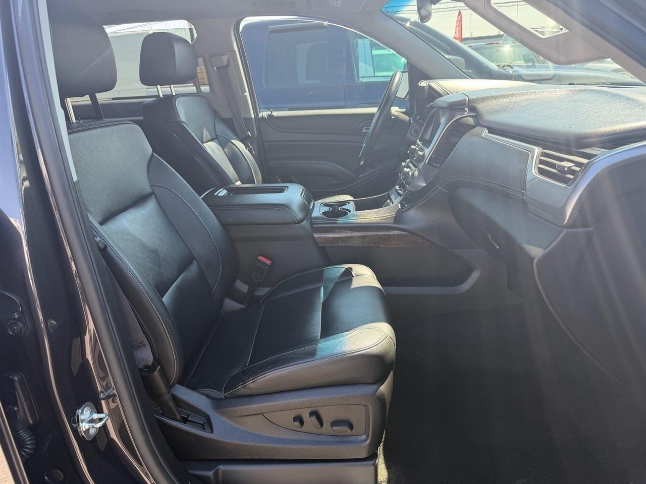 Chevrolet Tahoe 4WD 4dr LT 2016