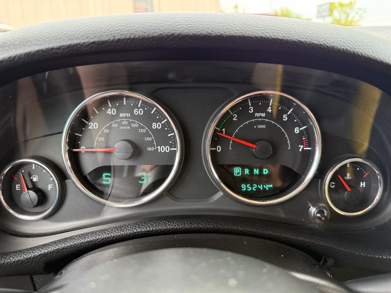 Jeep Wrangler Unlimited 4WD 4dr Sahara 2015