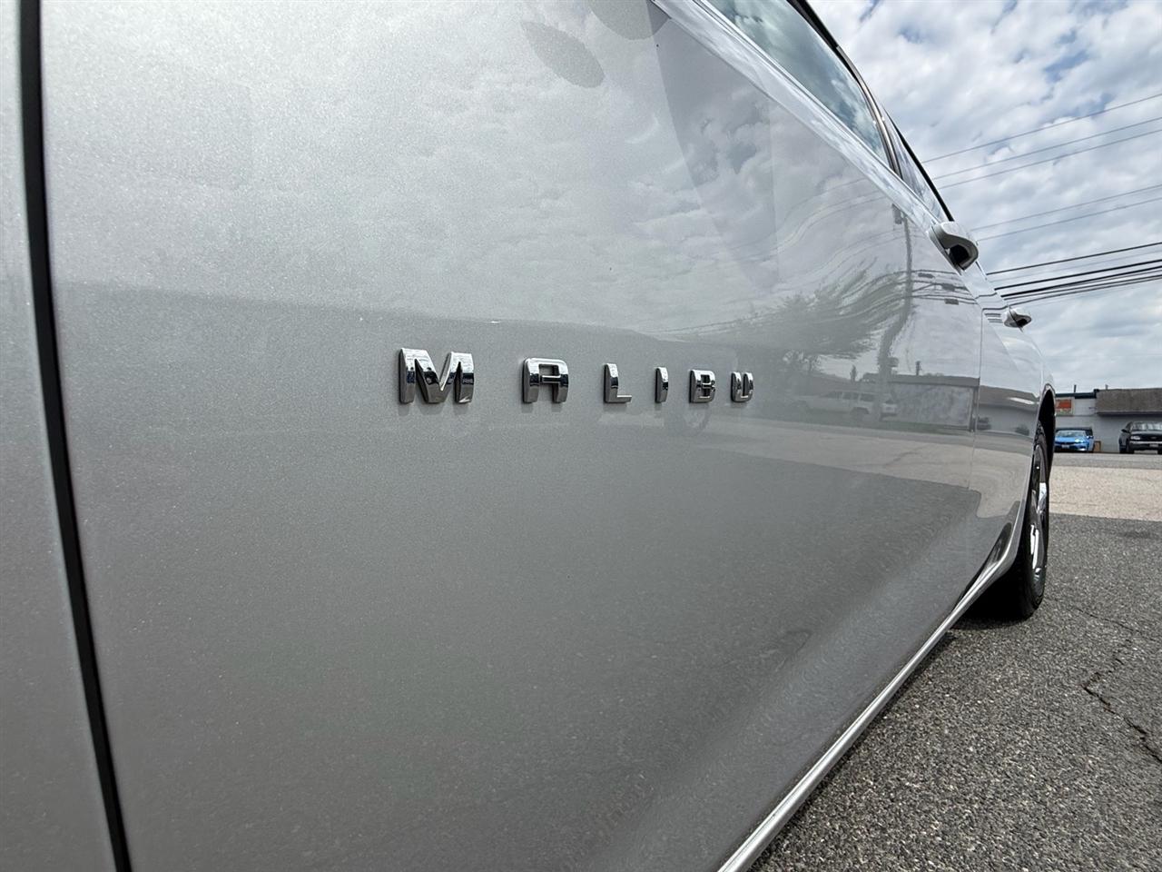 Chevrolet Malibu 4dr Sdn LS w/1FL 2022