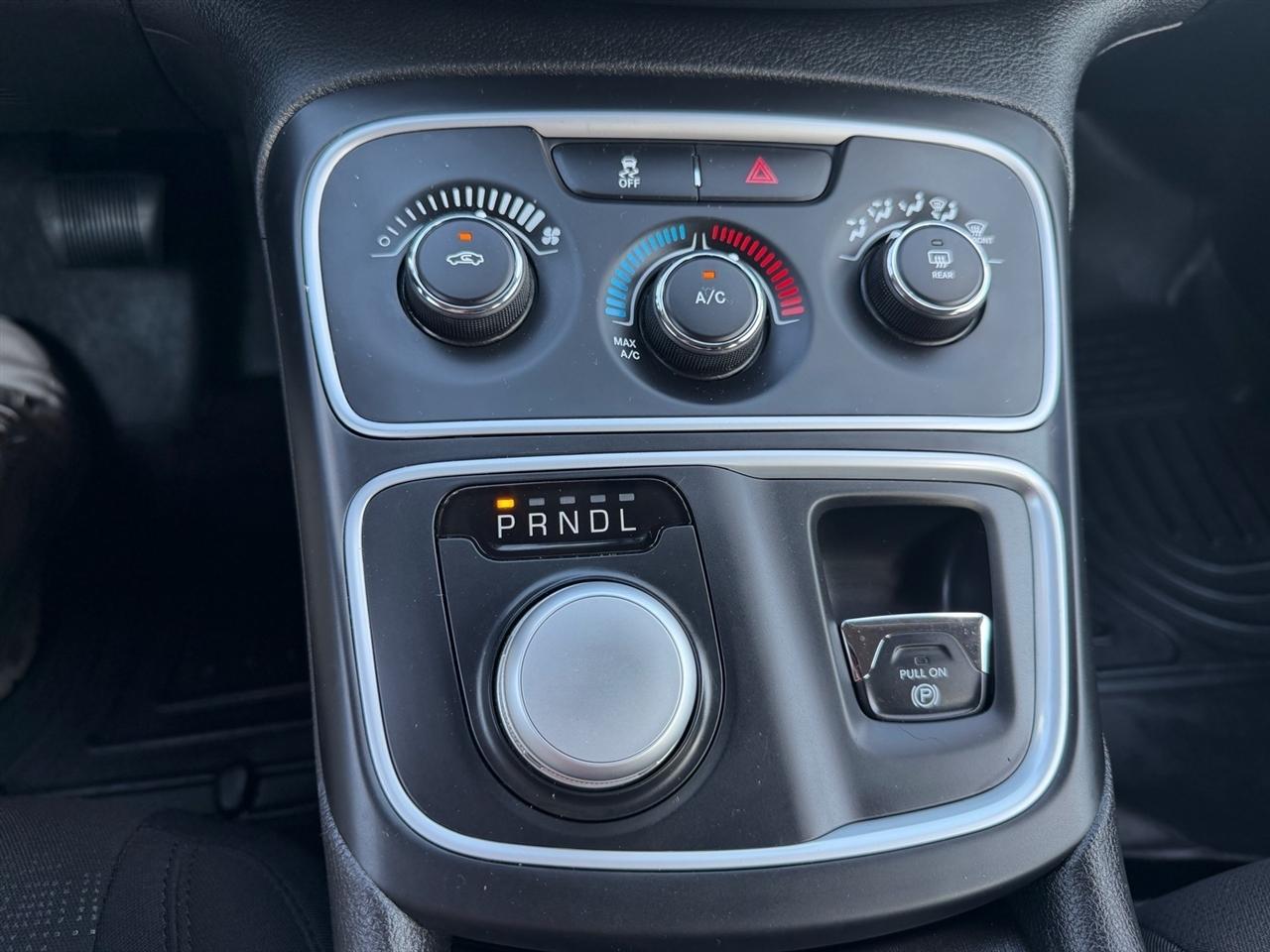 Chrysler 200 LX FWD 2017