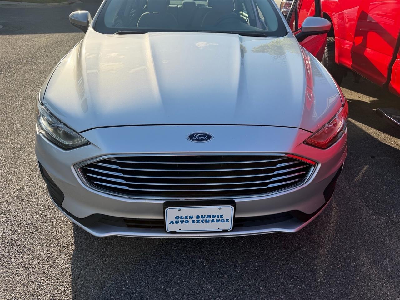 Ford Fusion S FWD 2019