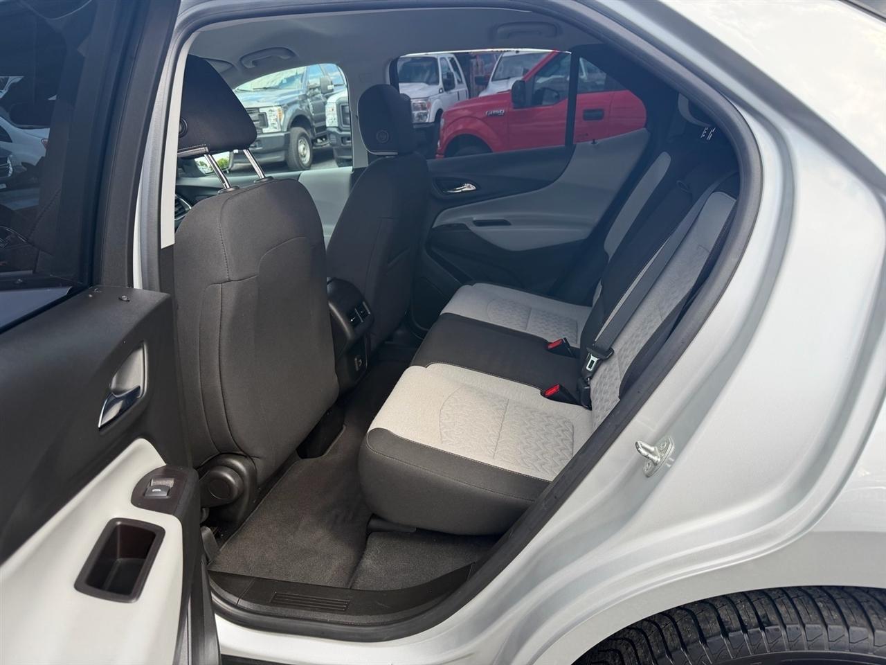 Chevrolet Equinox AWD 4dr LS w/1LS 2022