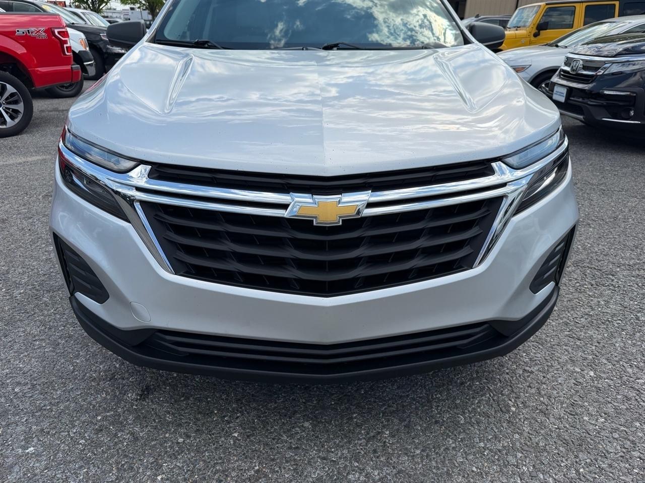 Chevrolet Equinox AWD 4dr LS w/1LS 2022