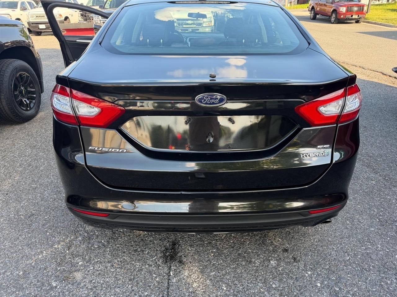 Ford Fusion 4dr Sdn SE Hybrid FWD 2014