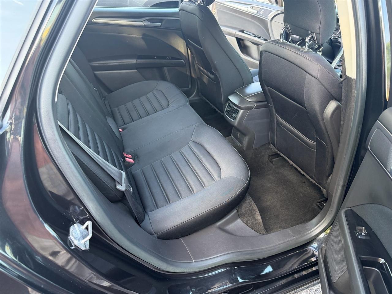 Ford Fusion 4dr Sdn SE Hybrid FWD 2014