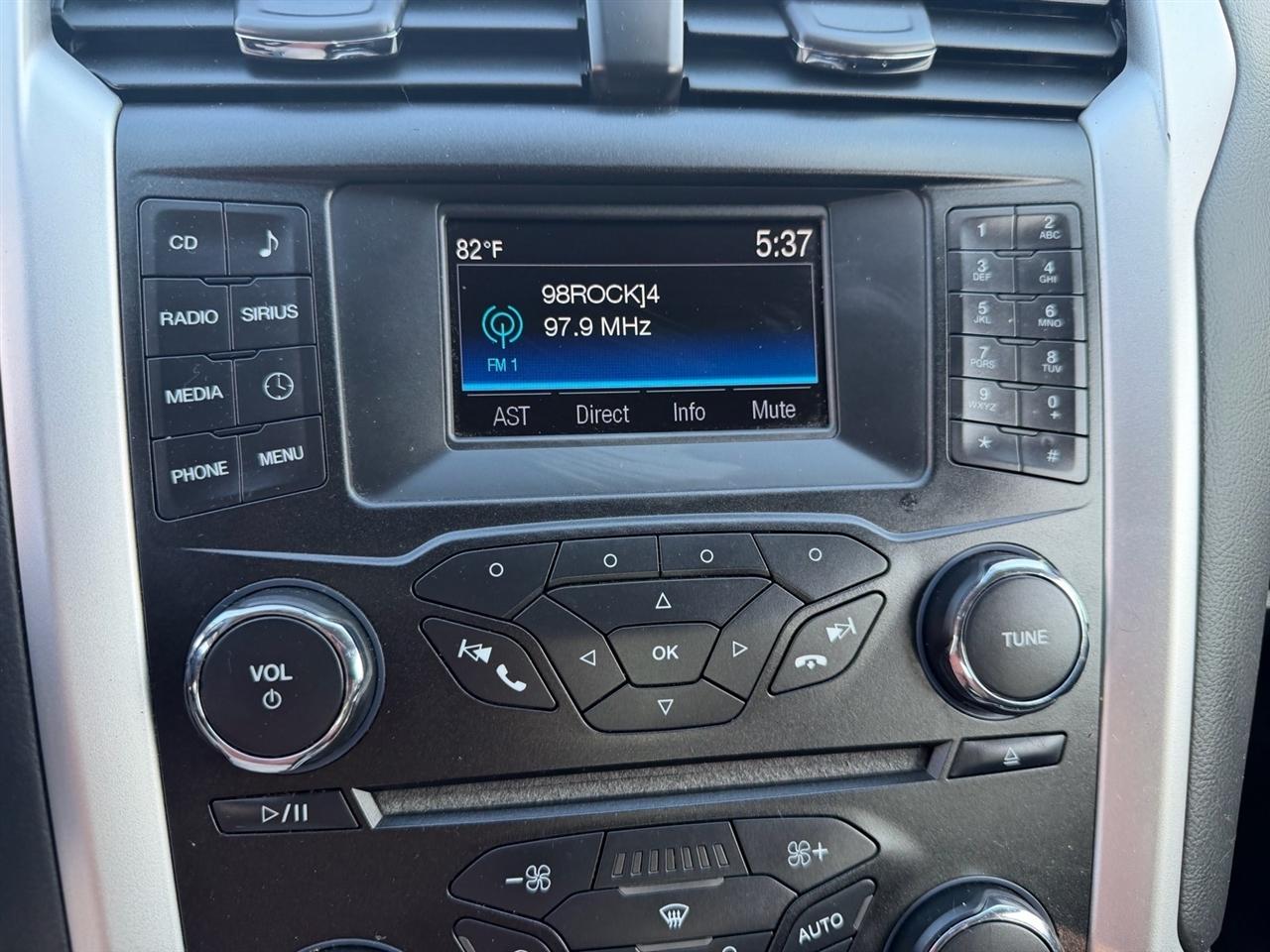 Ford Fusion 4dr Sdn SE Hybrid FWD 2014