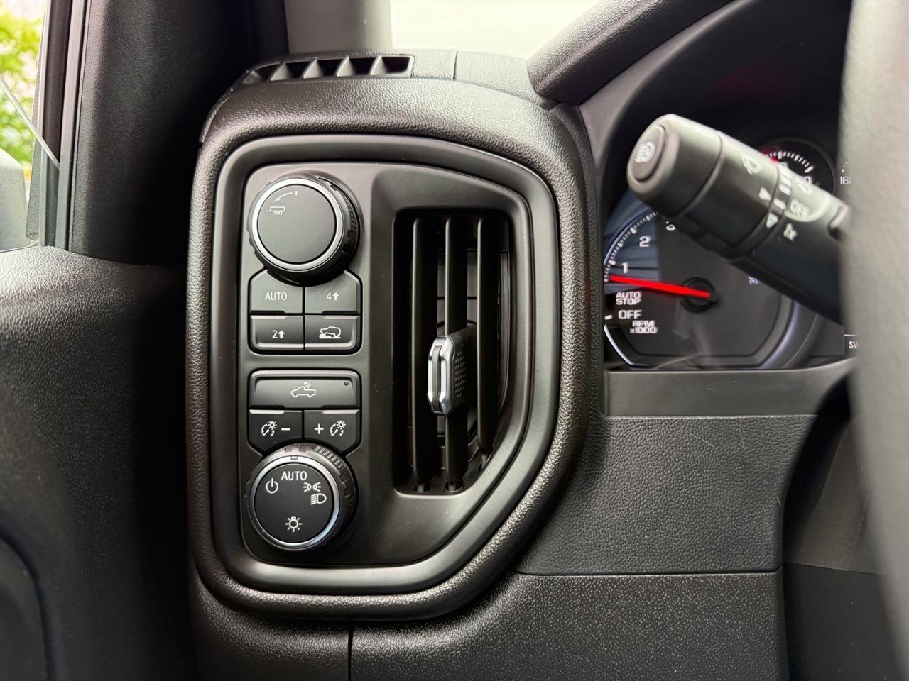 Chevrolet Silverado 1500 4WD Crew Cab 157" Work Truck 2022