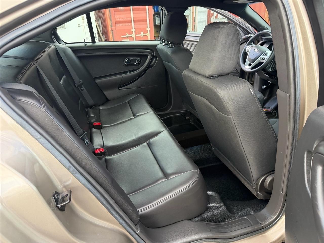 Ford Sedan Police Interceptor 4dr Sdn AWD 2016