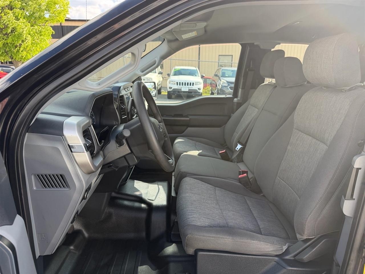 Ford F-150 Lariat 4WD SuperCab 8' Box 2021