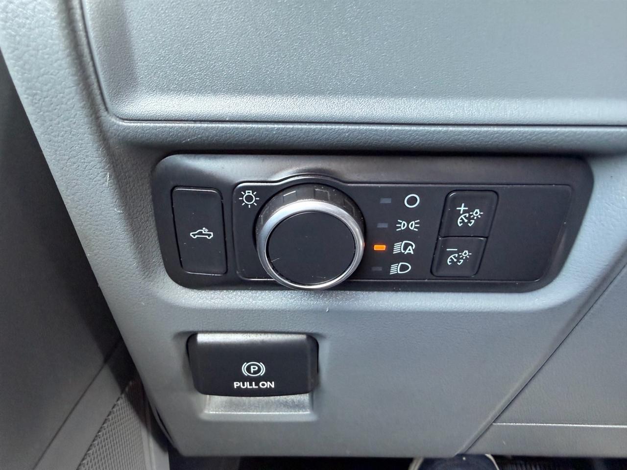 Ford F-150 Lariat 4WD SuperCab 8' Box 2021