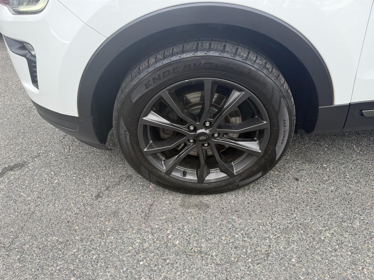 Ford Explorer XLT 4WD 2019