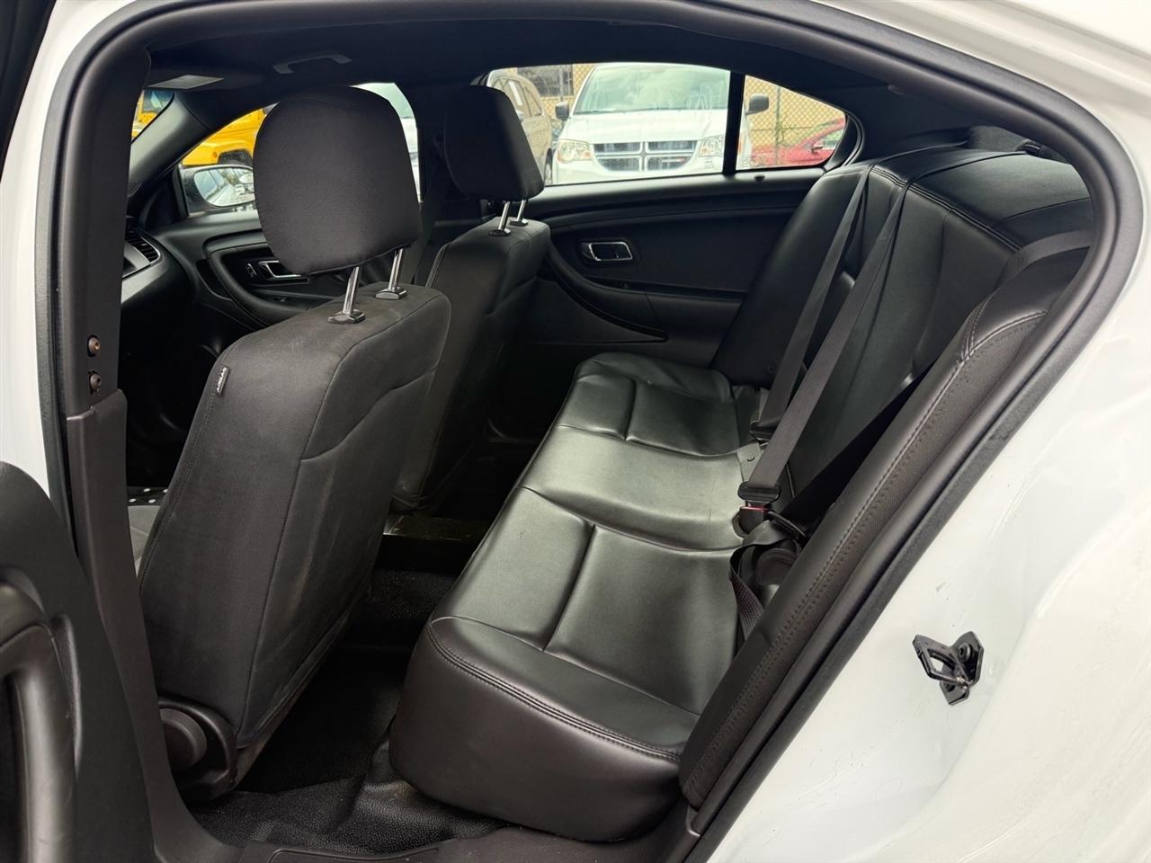 Ford Sedan Police Interceptor 4dr Sdn AWD 2015