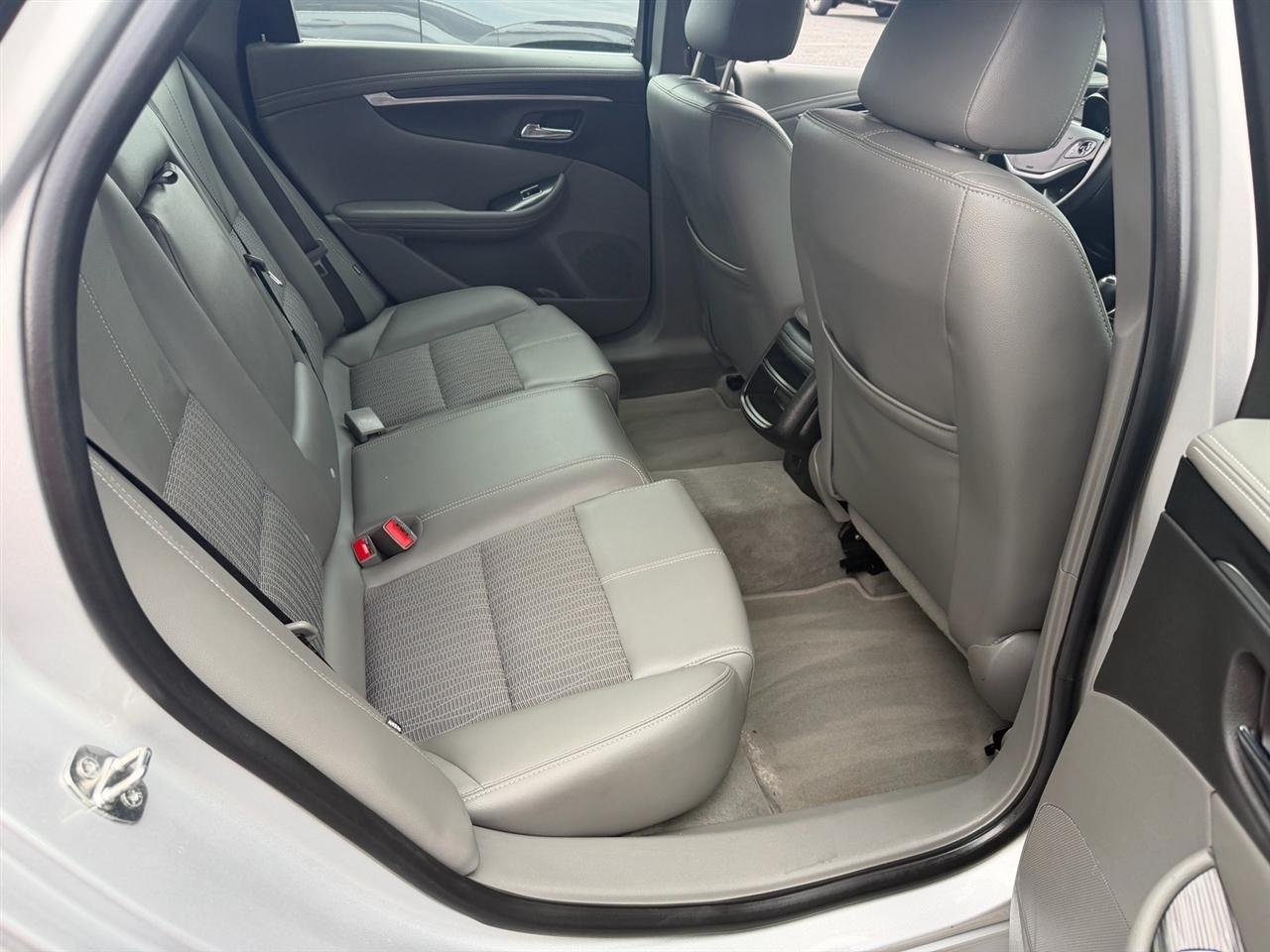 Chevrolet Impala 4dr Sdn LS w/1FL 2019