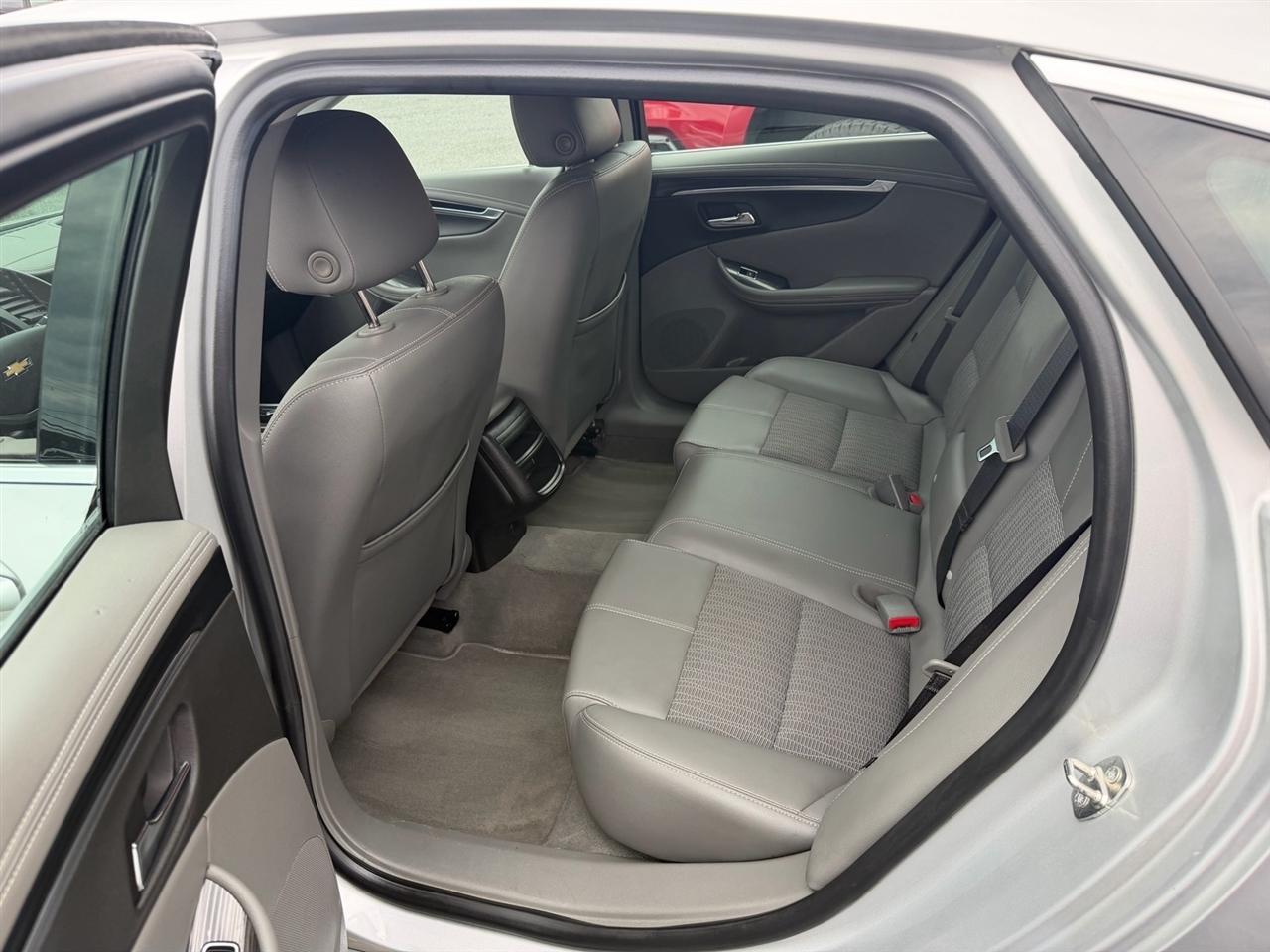 Chevrolet Impala 4dr Sdn LS w/1FL 2019